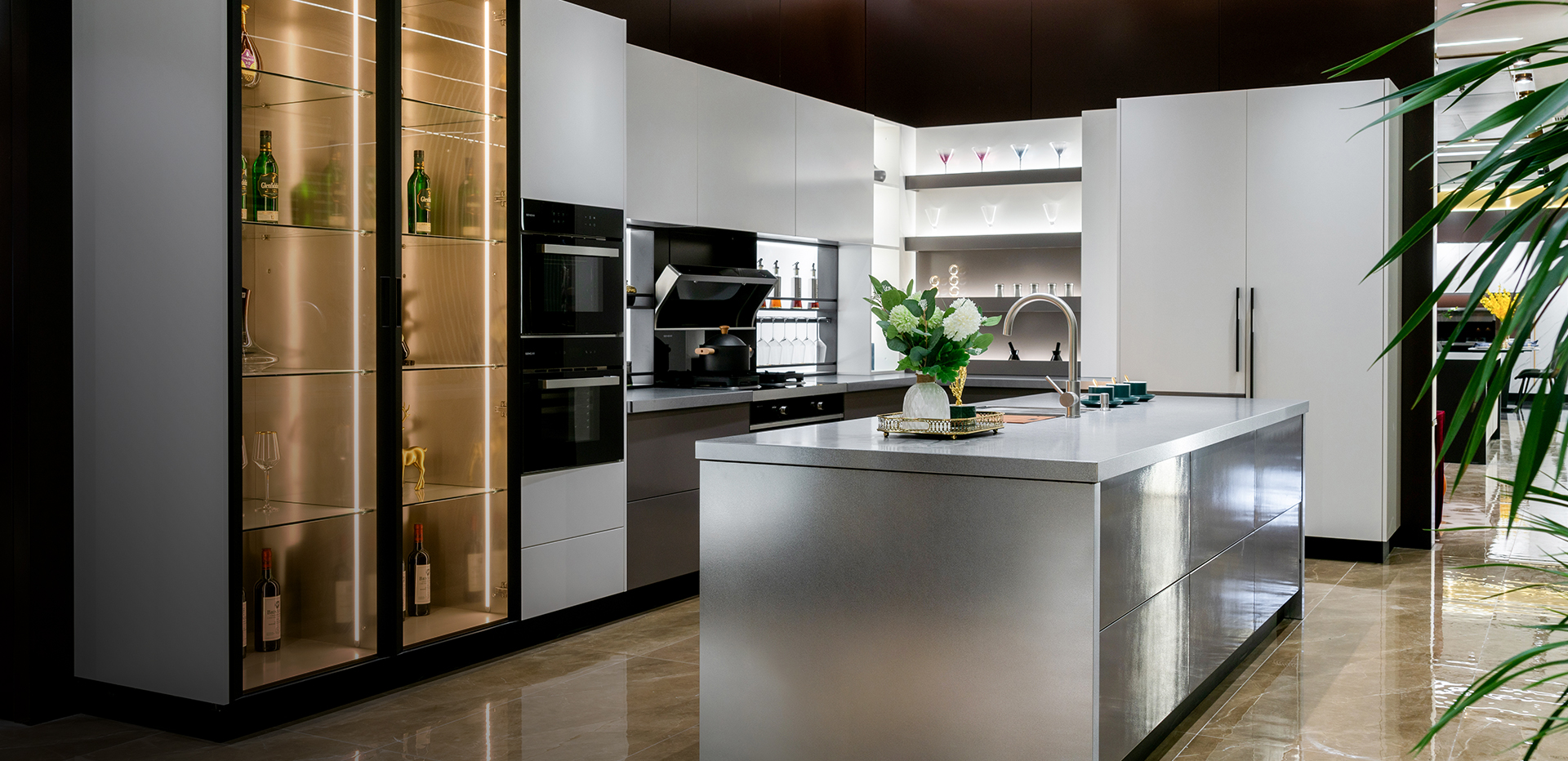 云手指尖<br>轻松开合